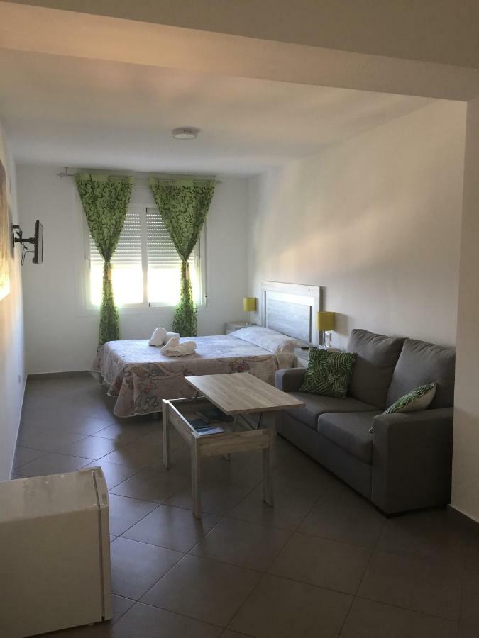 Hostal Baladrar Бениса Экстерьер фото